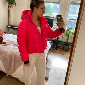 Aritzia TNA SUPER PUFF SHORTY